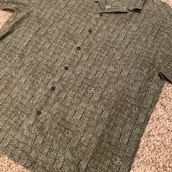 LL Bean Aztec Short Sleeve Button Up Green Sz L - Picture 2 of 5